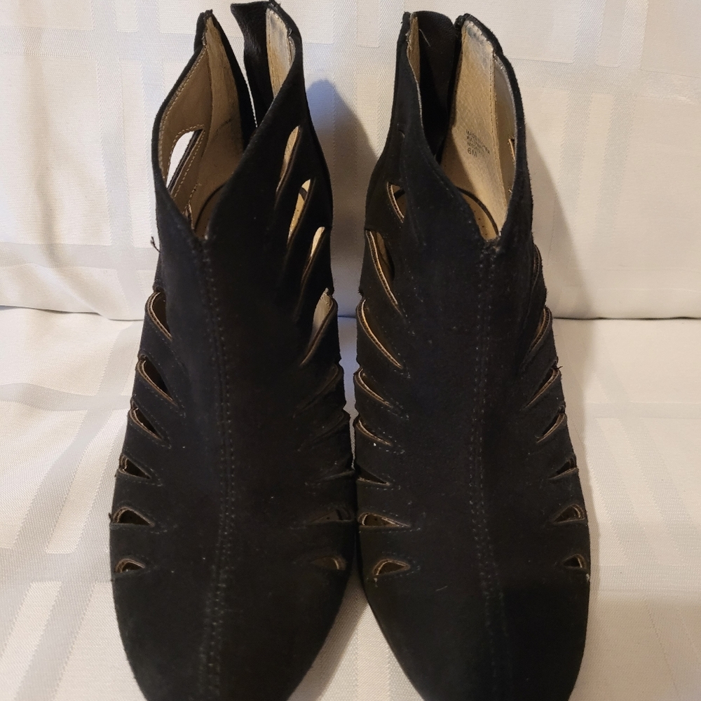 Suede booties - Picture 3 of 4